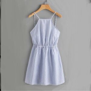 Chic Blue & White Striped Dress with Open Back & Tie – Plus Size 2X GUC